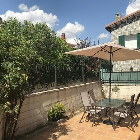 Casa Victoria Herradon de Pinares